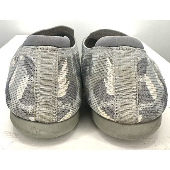 Clarks Cloudsteppers Women 9 Carly Dream Slip On Flats Khaki Camo Loafers Knit - Picture 5 of 12